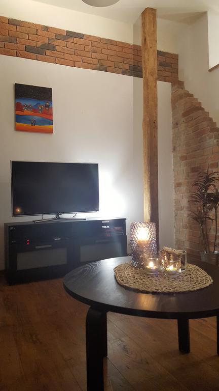Apartament Przy Rynku オポーレ エクステリア 写真