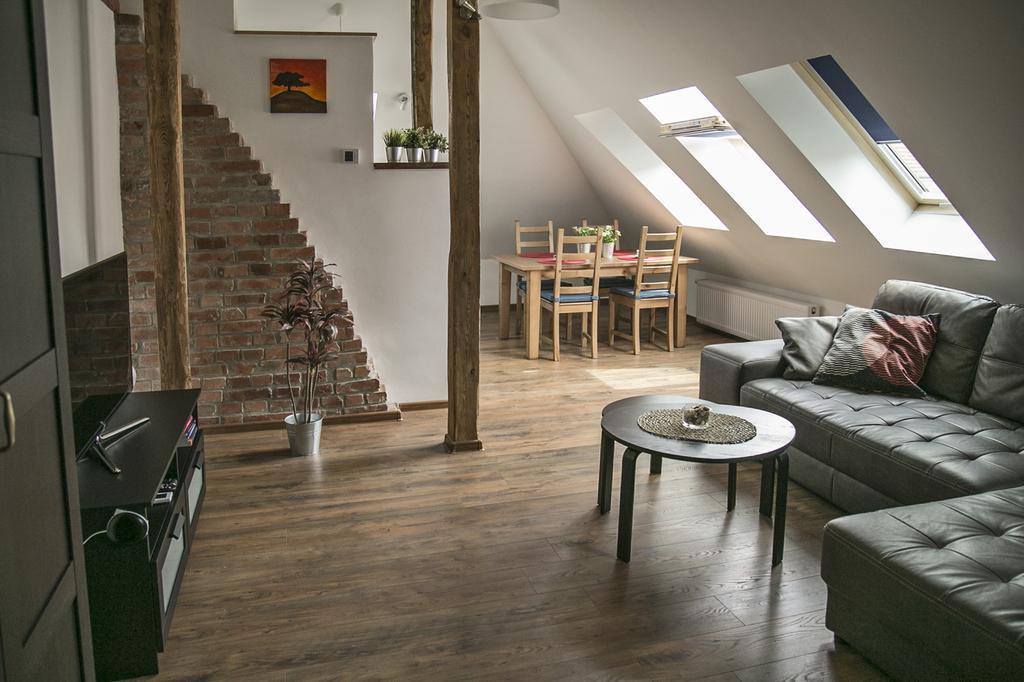 Apartament Przy Rynku オポーレ エクステリア 写真